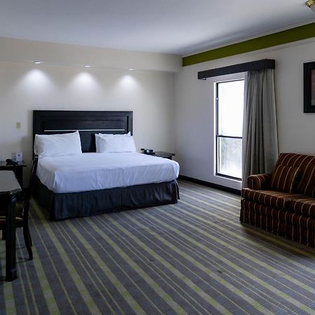 Best Western Hotel Plaza Matamoros Esterno foto