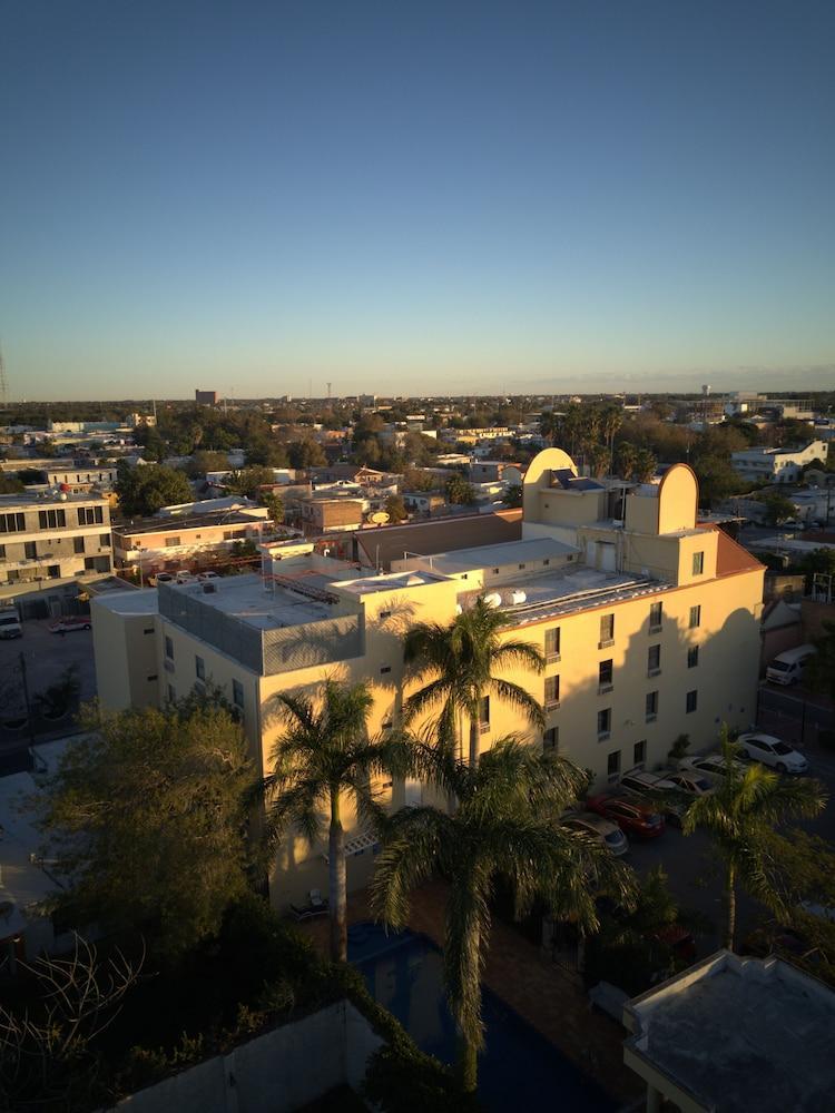Best Western Hotel Plaza Matamoros Esterno foto