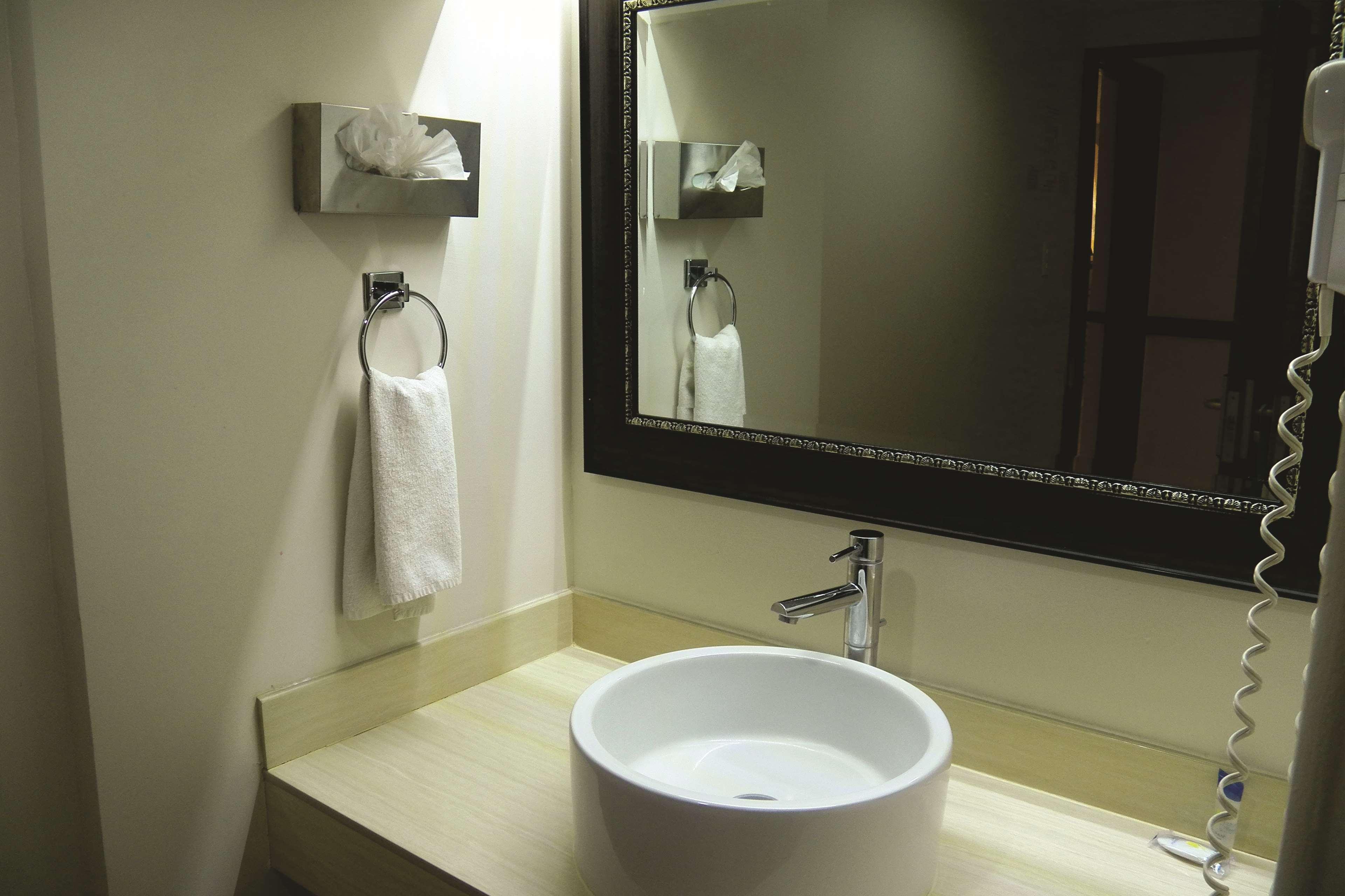 Best Western Hotel Plaza Matamoros Esterno foto