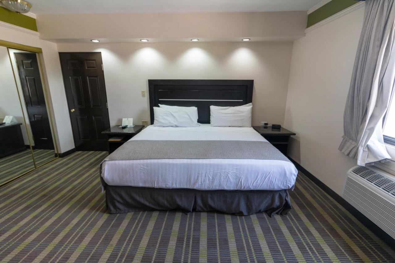 Best Western Hotel Plaza Matamoros Esterno foto